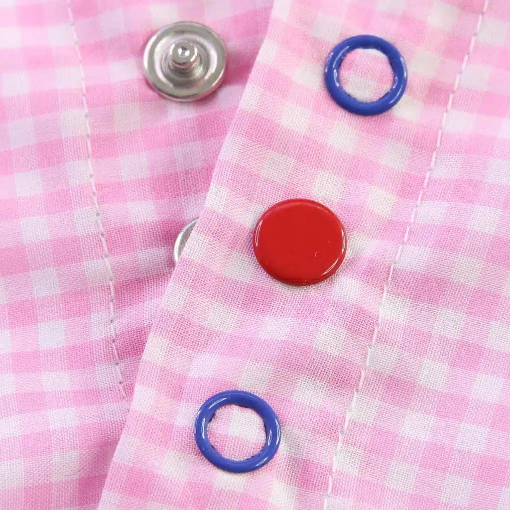 How to Attach Snaps to Fabric for Beginners (4 Types) | TREASURIE
